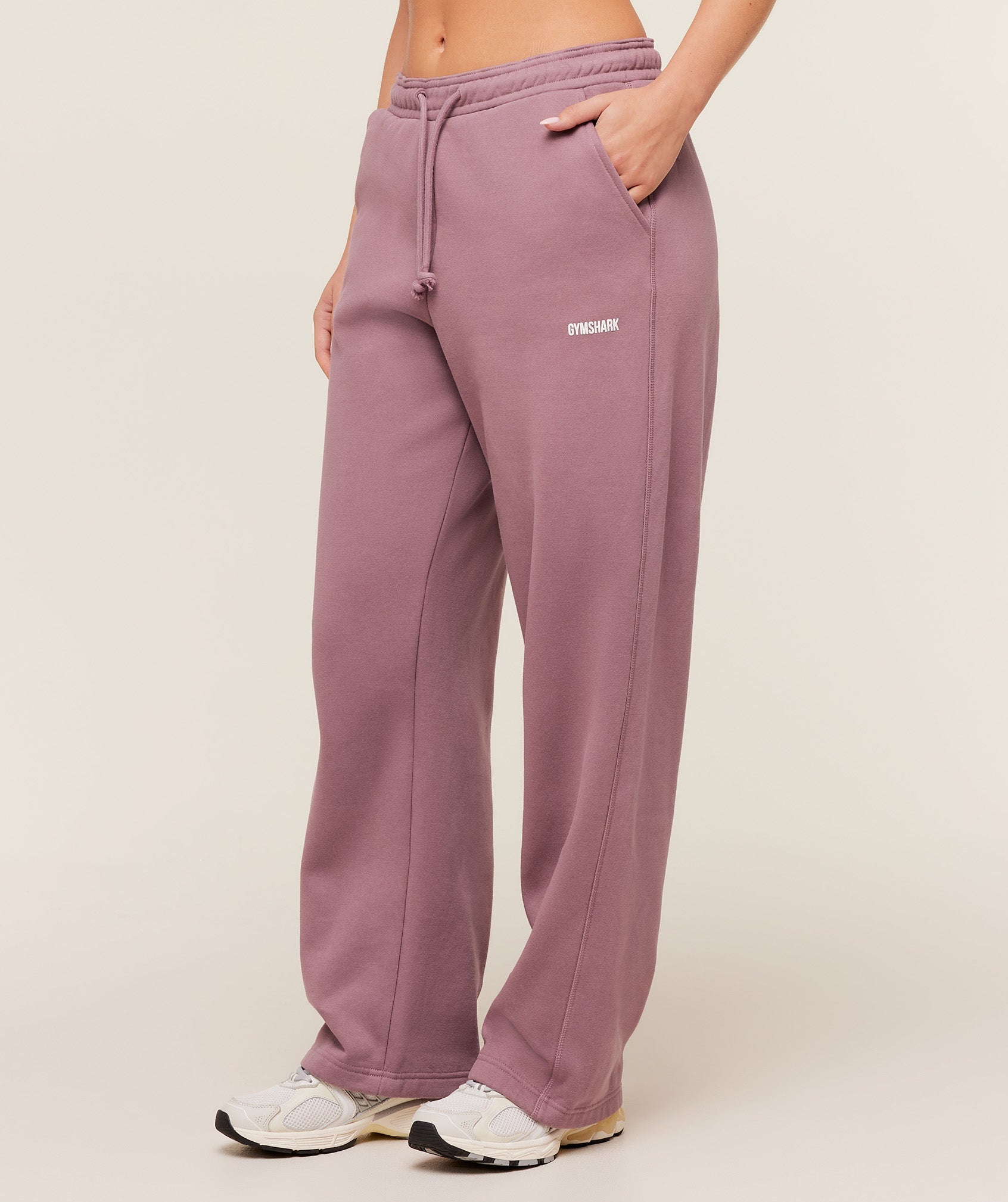 gymshark-cosy-luxe-straight-leg-joggers-pants
