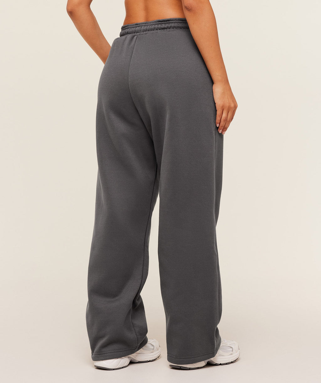 gymshark-cosy-luxe-straight-leg-jogger-short-leg-pants-grey-ss26