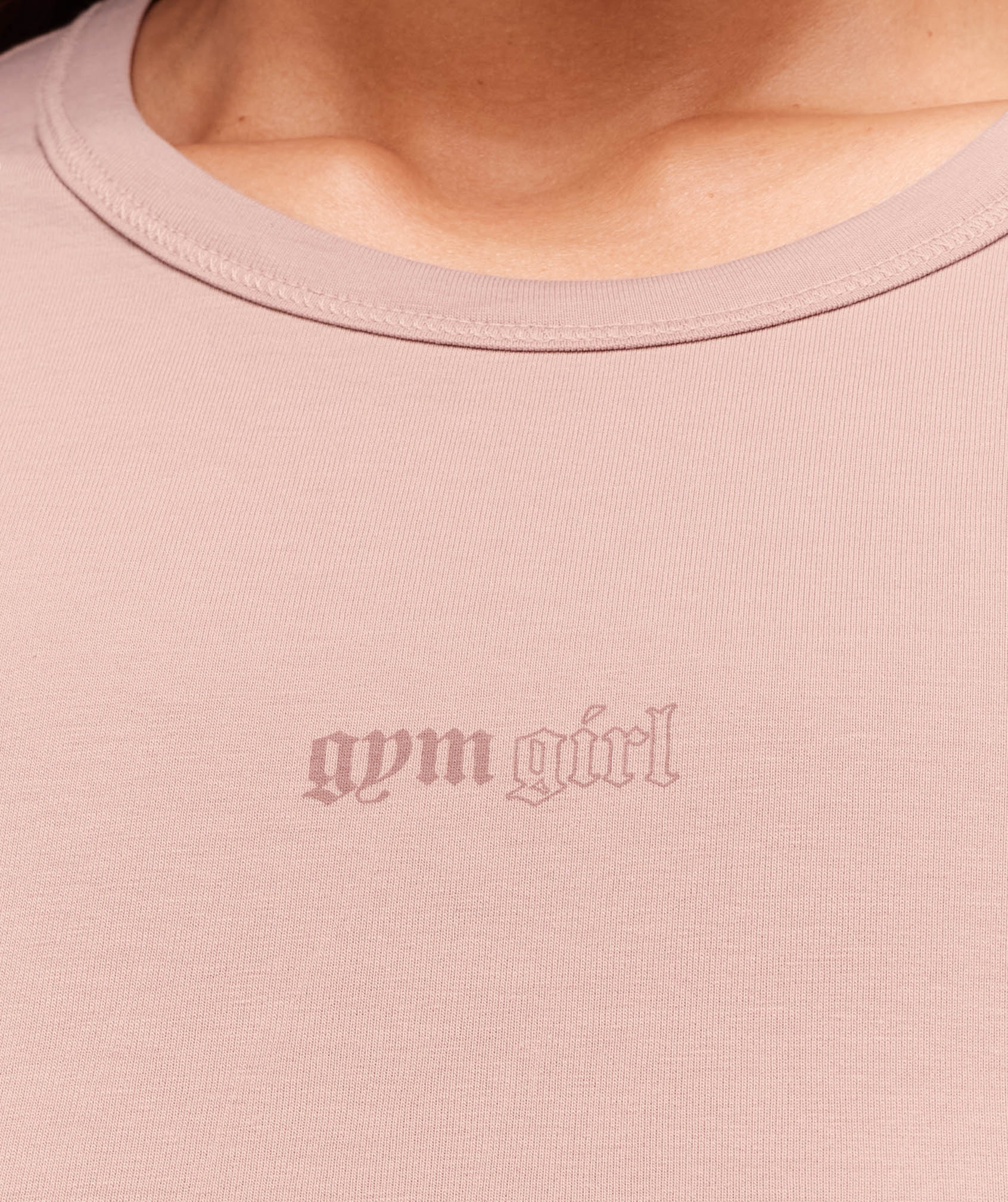 gymshark-cotton-graphic-midi-t-shirt-muted-pink-ss25