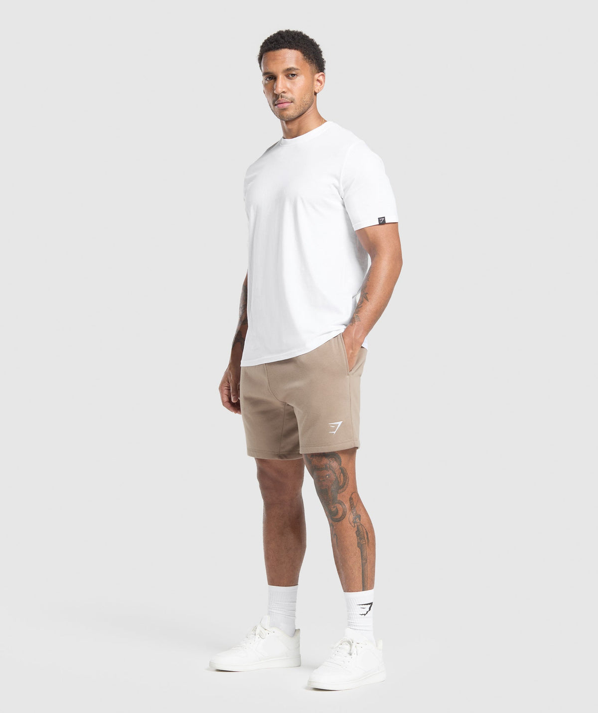 gymshark-crest-7-shorts-shorts-brown-ss25