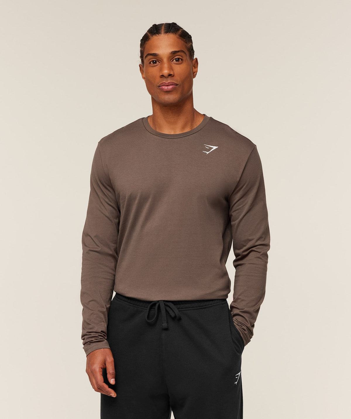 gymshark-crest-long-sleeve-t-shirt-ls-tops