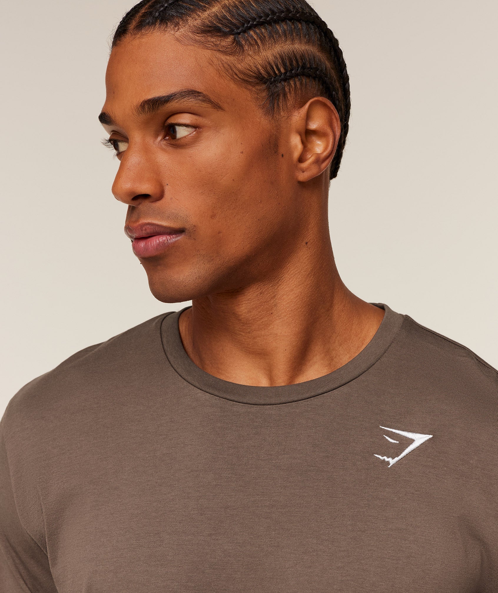gymshark-crest-long-sleeve-t-shirt-ls-tops