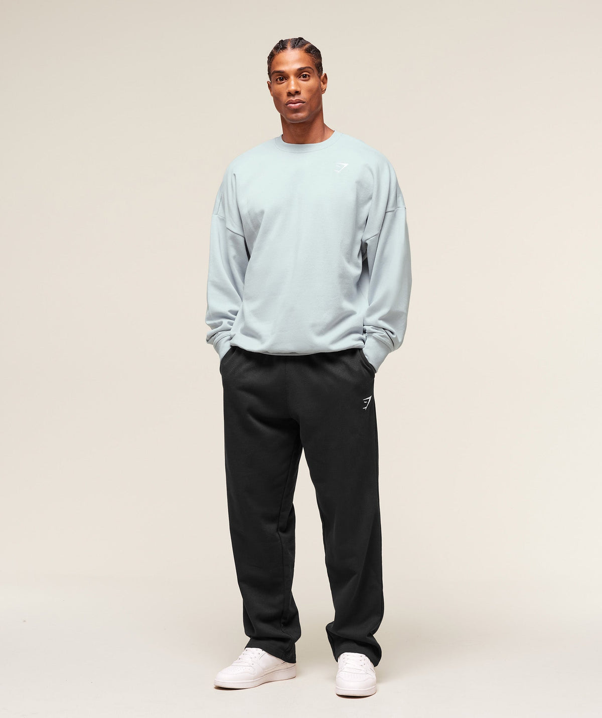 gymshark-crest-oversized-crew-pullovers-blue-aw25