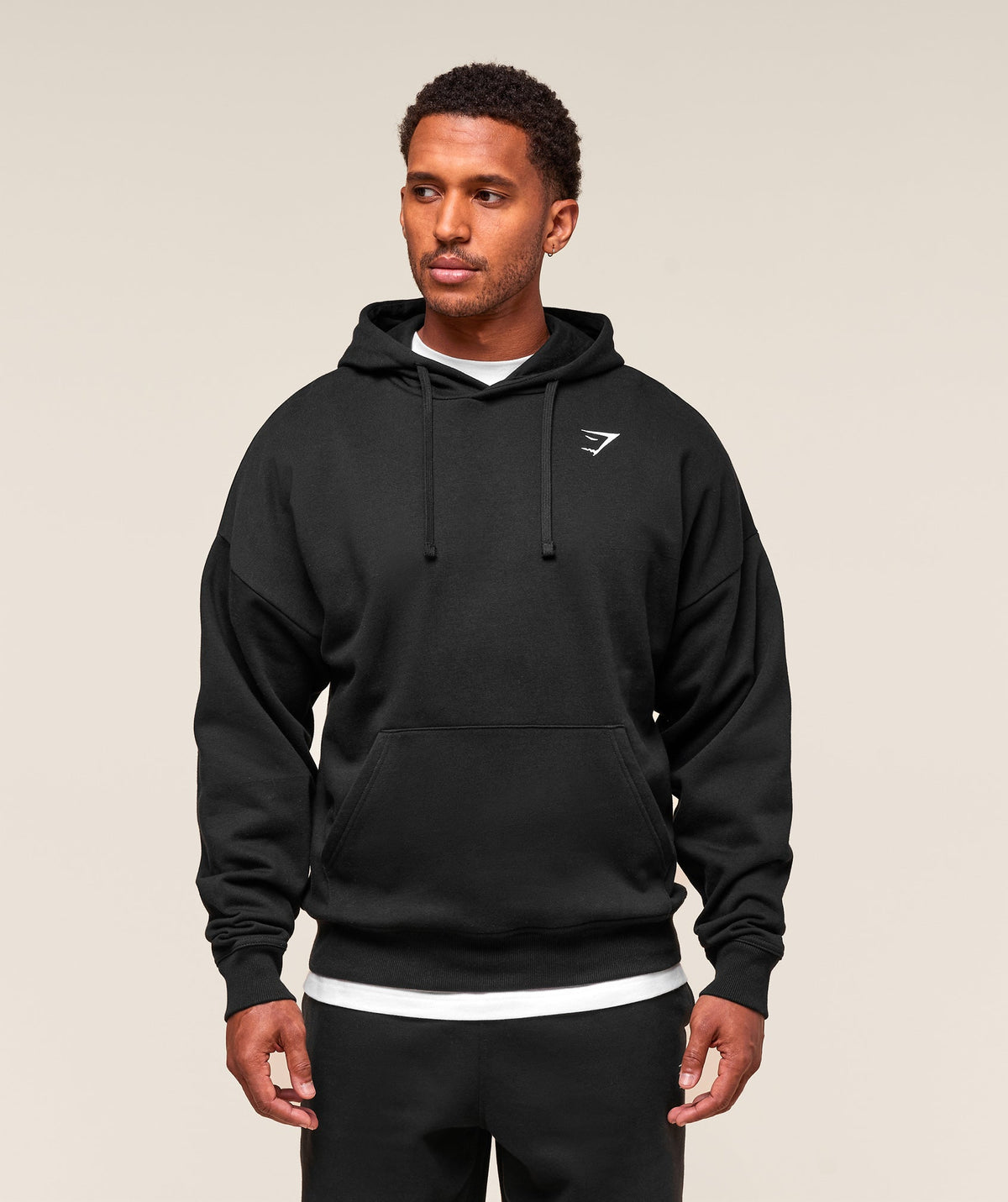 gymshark-crest-oversized-hoodie-black-ss24