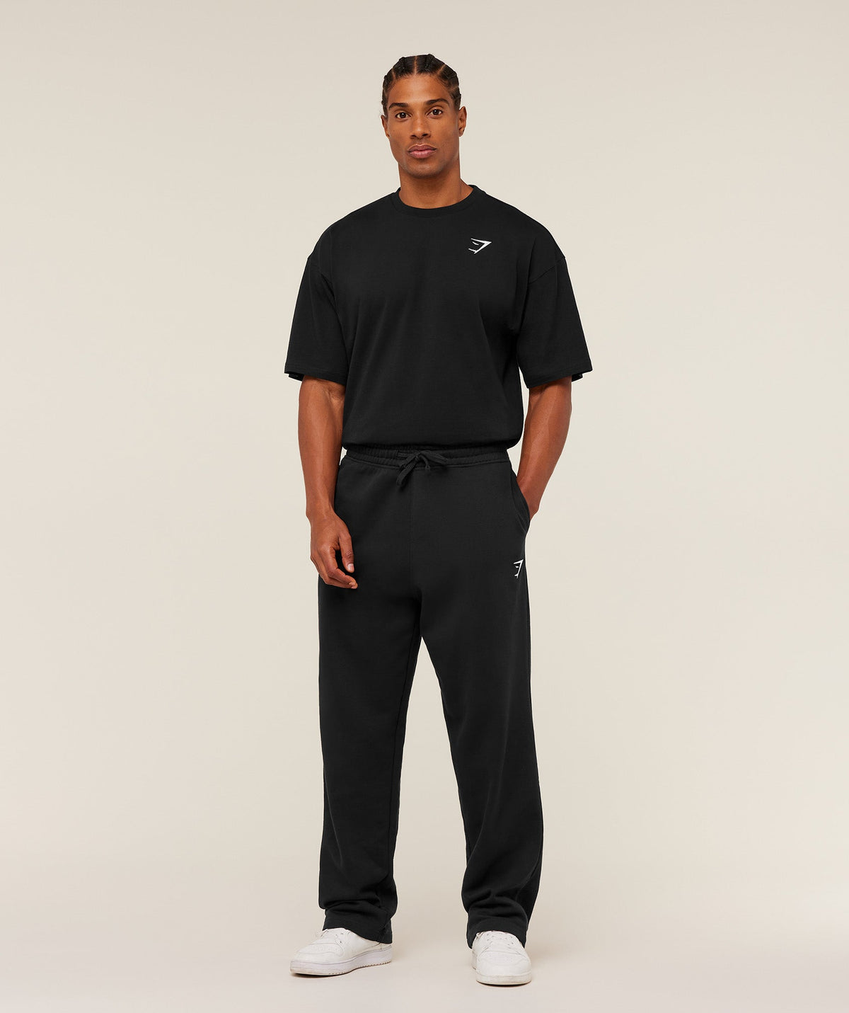 gymshark-crest-oversized-t-shirt-ss-tops-black-ss26