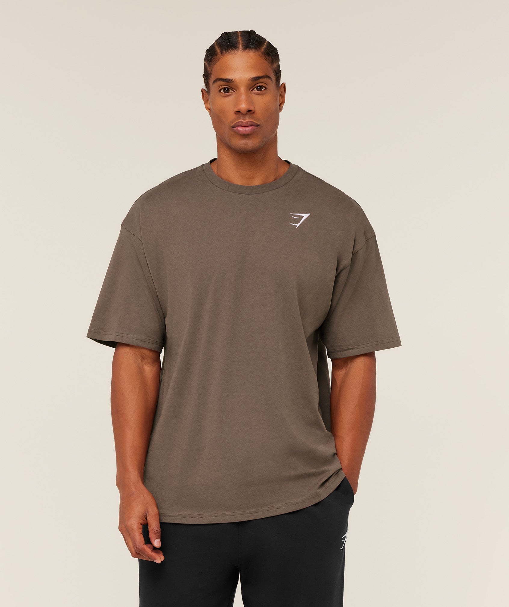 gymshark-crest-oversized-t-shirt-ss-tops-brown-ss26