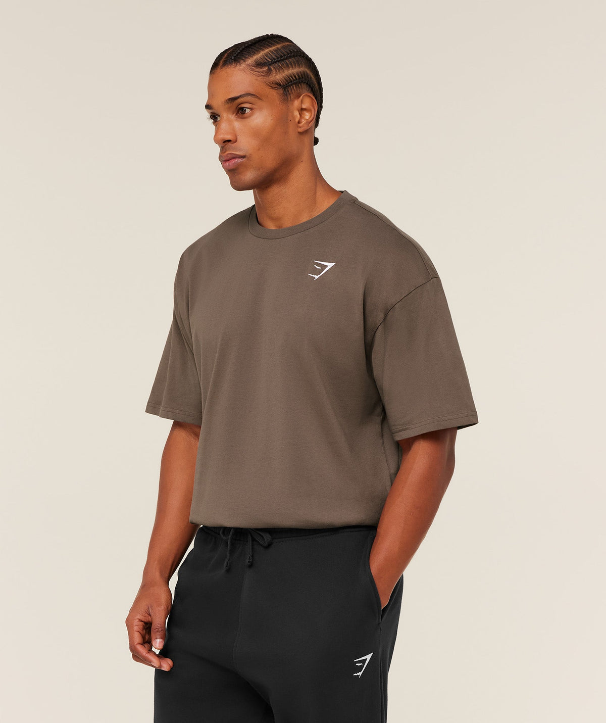 gymshark-crest-oversized-t-shirt-ss-tops-brown-ss26