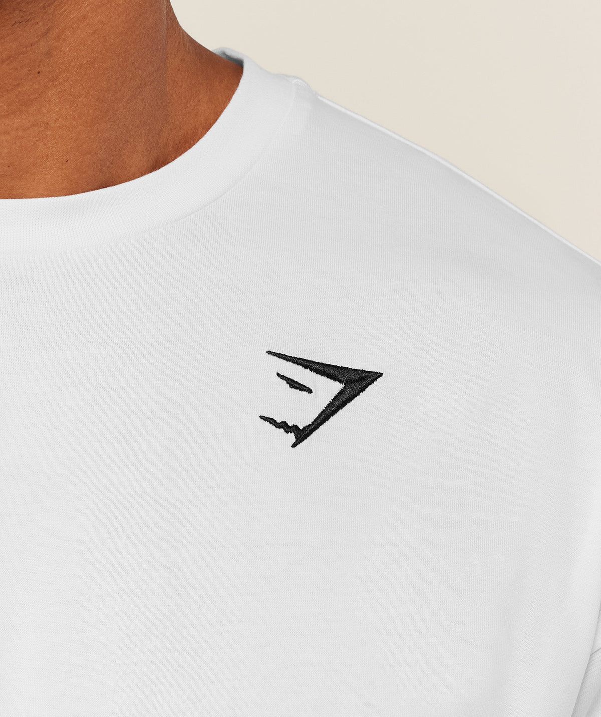 gymshark-crest-oversized-t-shirt-ss-tops-white-ss26