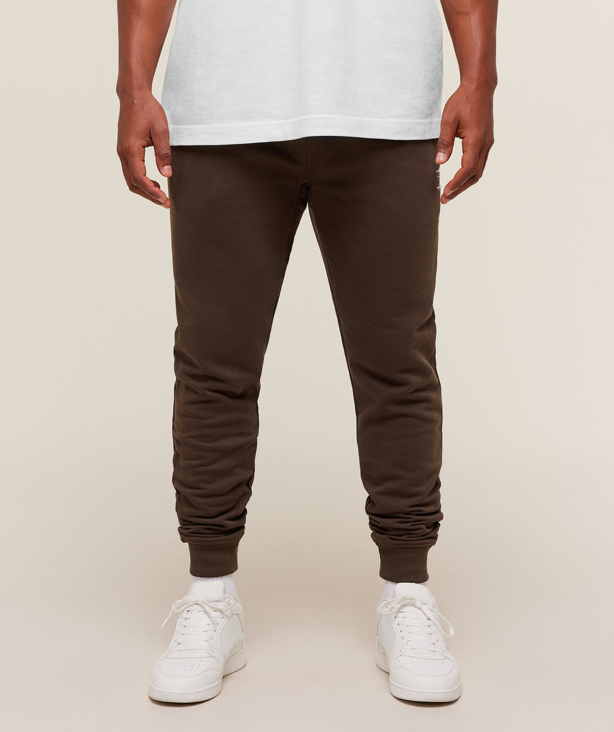 gymshark-crest-joggers-pants-brown-aw25