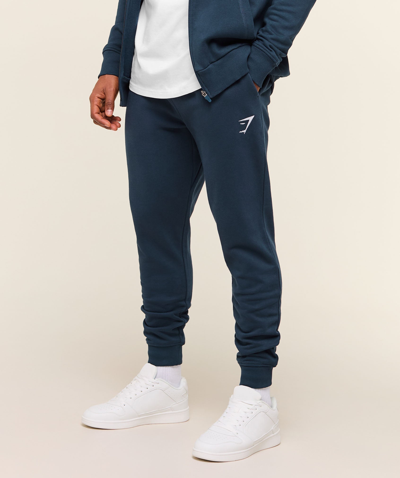 gymshark-crest-joggers-navy-ss22