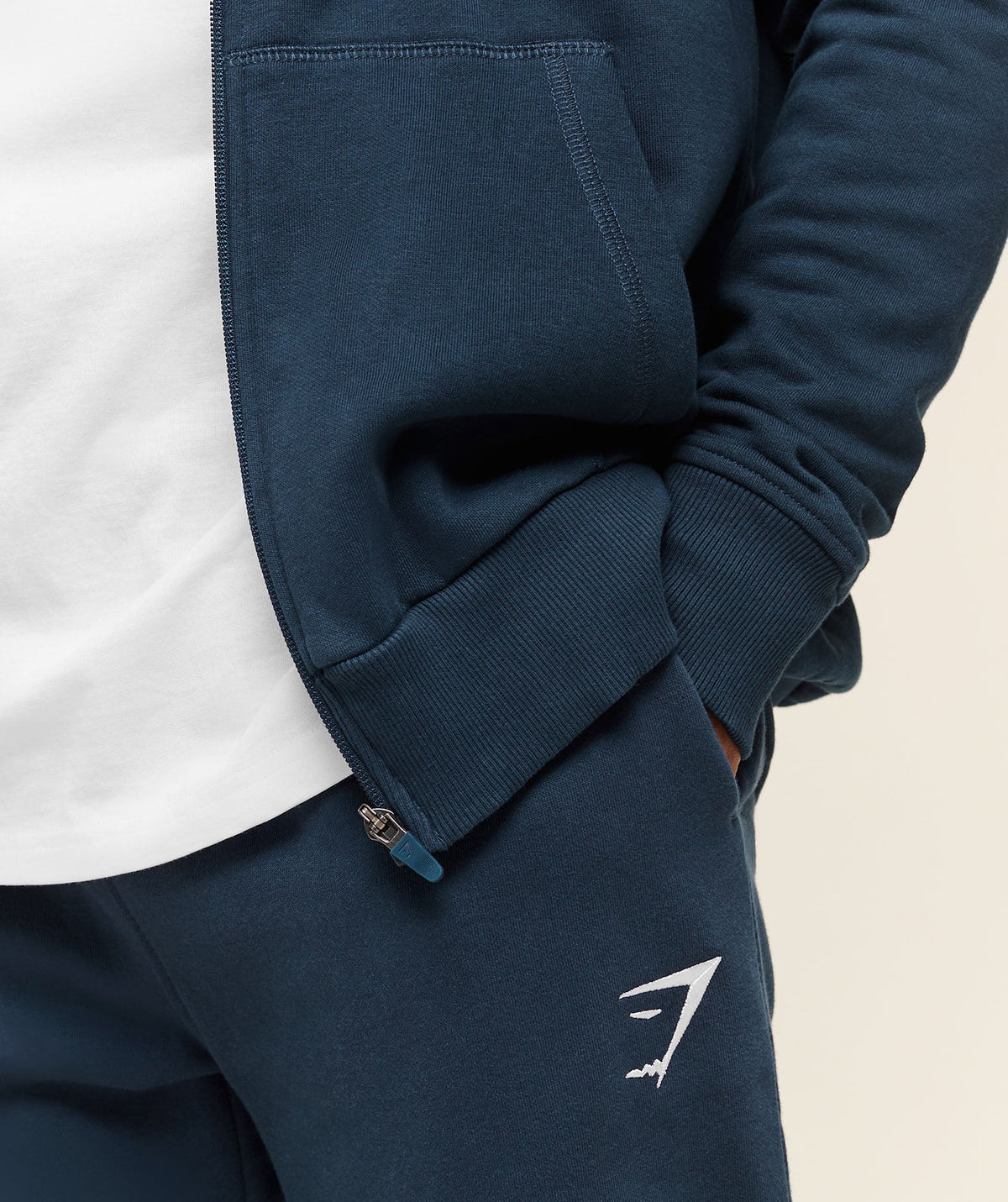 gymshark-crest-joggers-navy-ss22