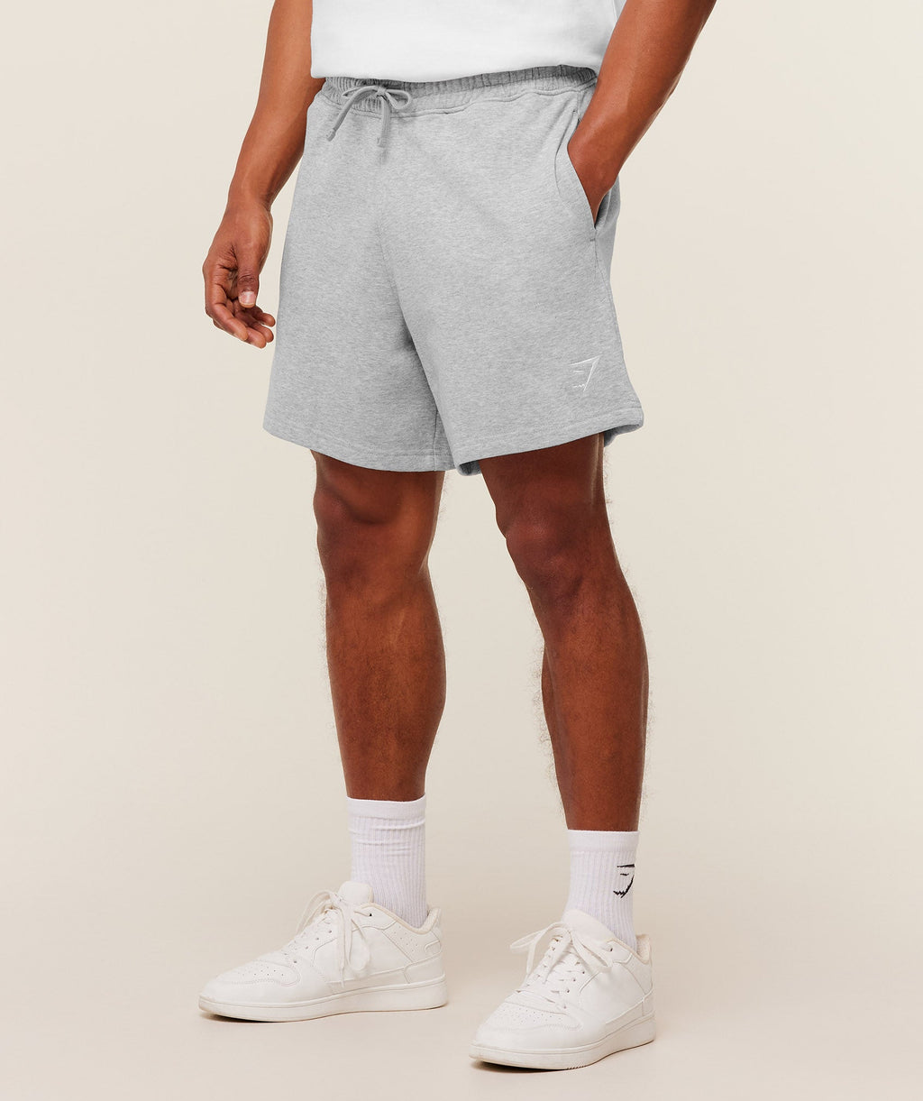 gymshark-crest-short-shorts-grey-ss26