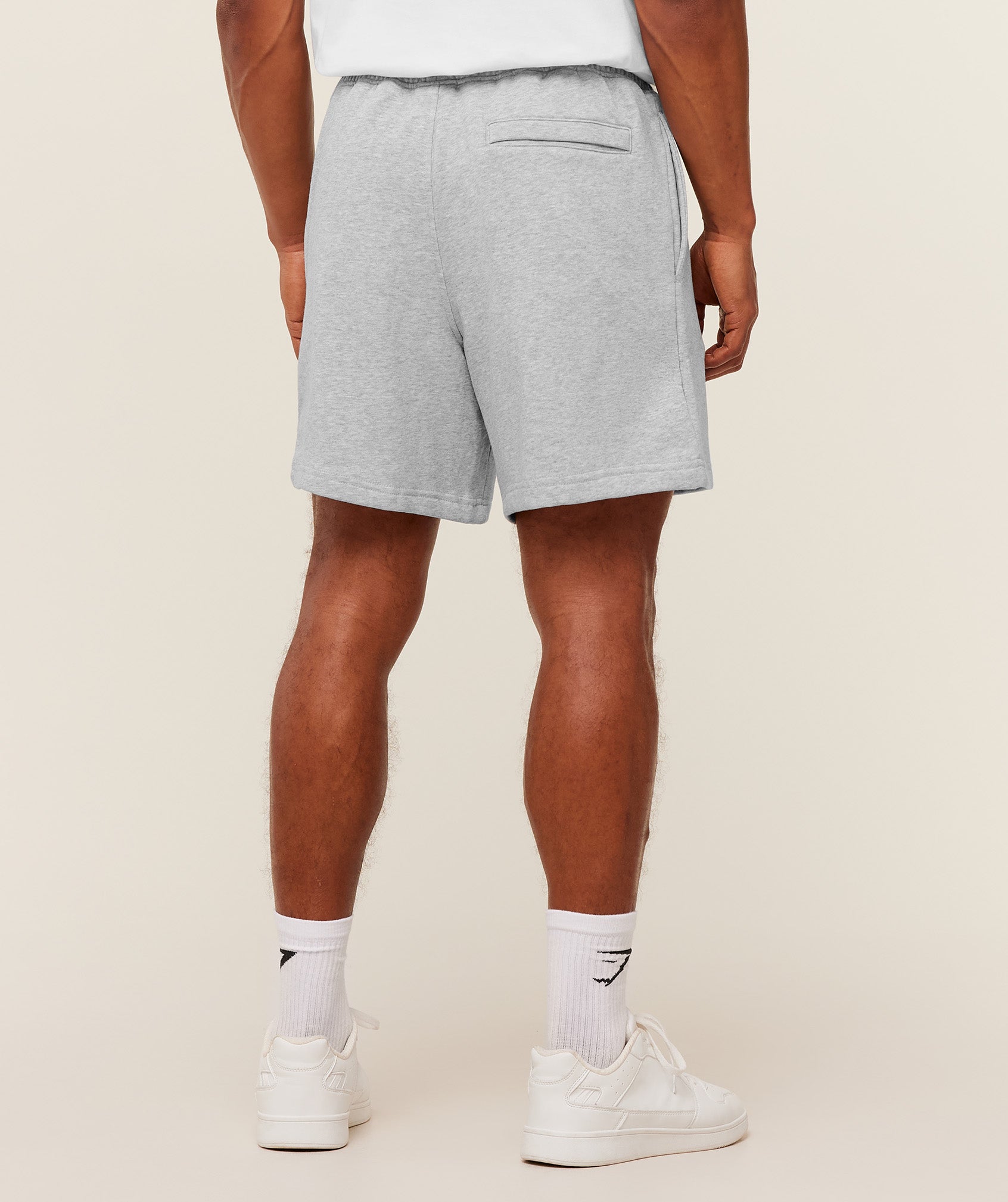 gymshark-crest-short-shorts-grey-ss26