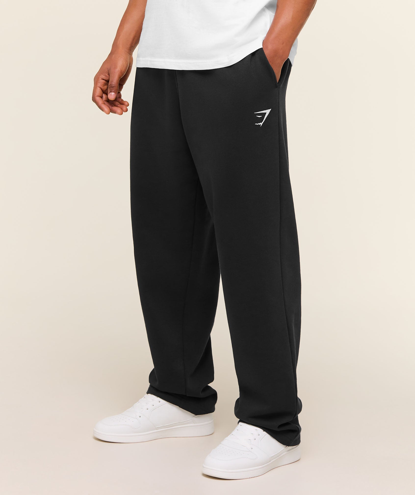 gymshark-crest-straight-leg-joggers-black-aw23