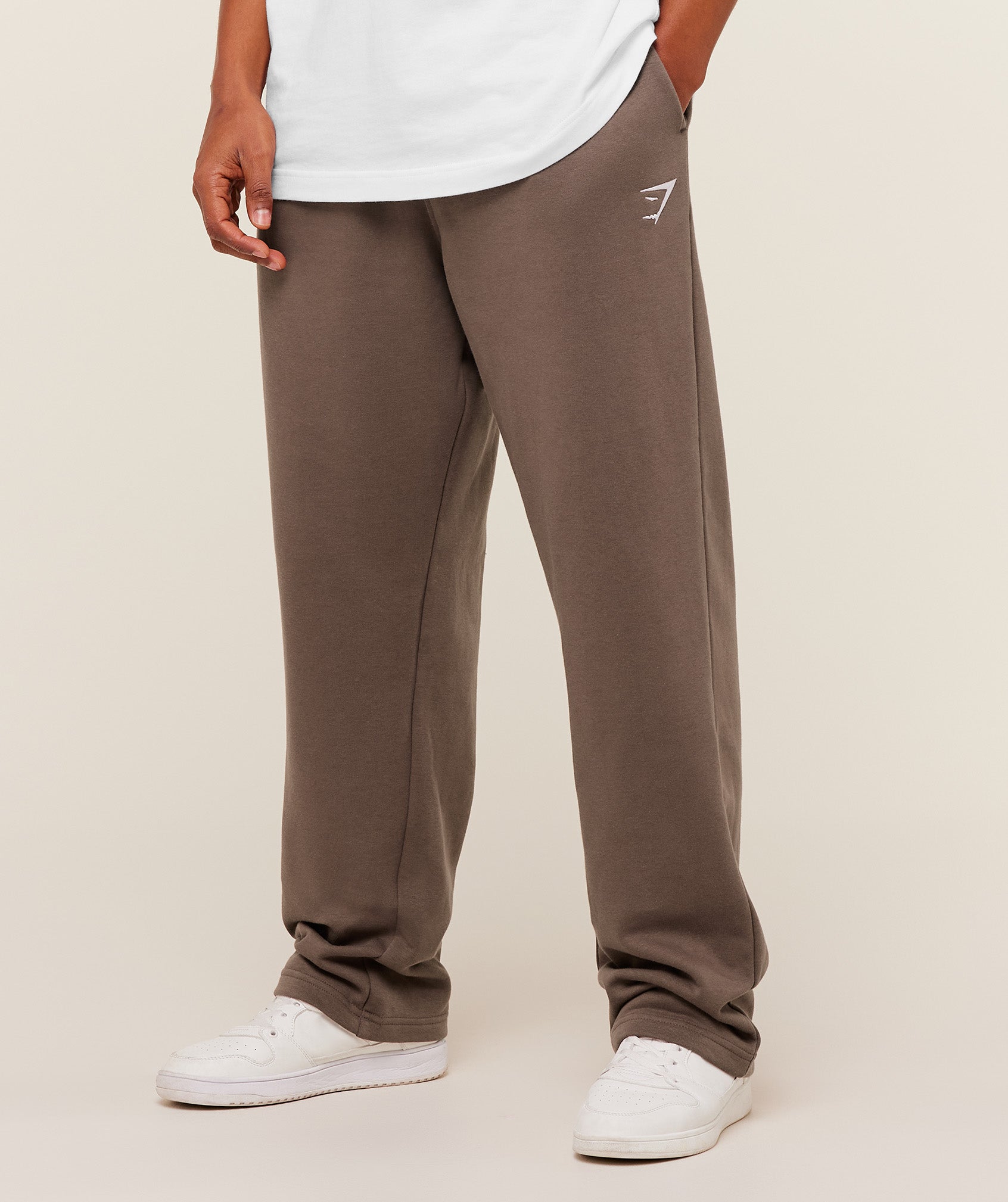 gymshark-crest-straight-leg-joggers-pants