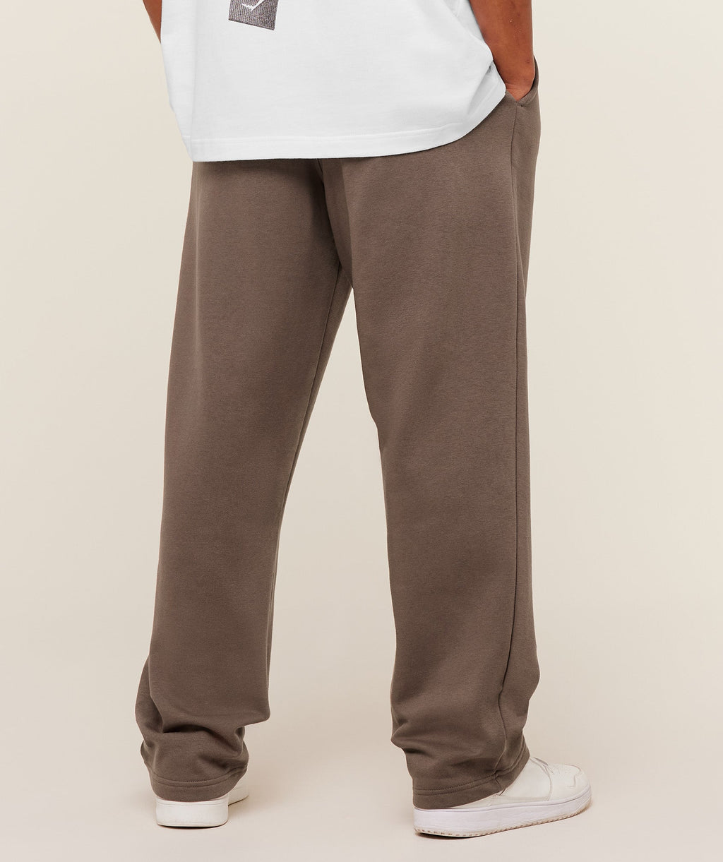 gymshark-crest-straight-leg-joggers-pants