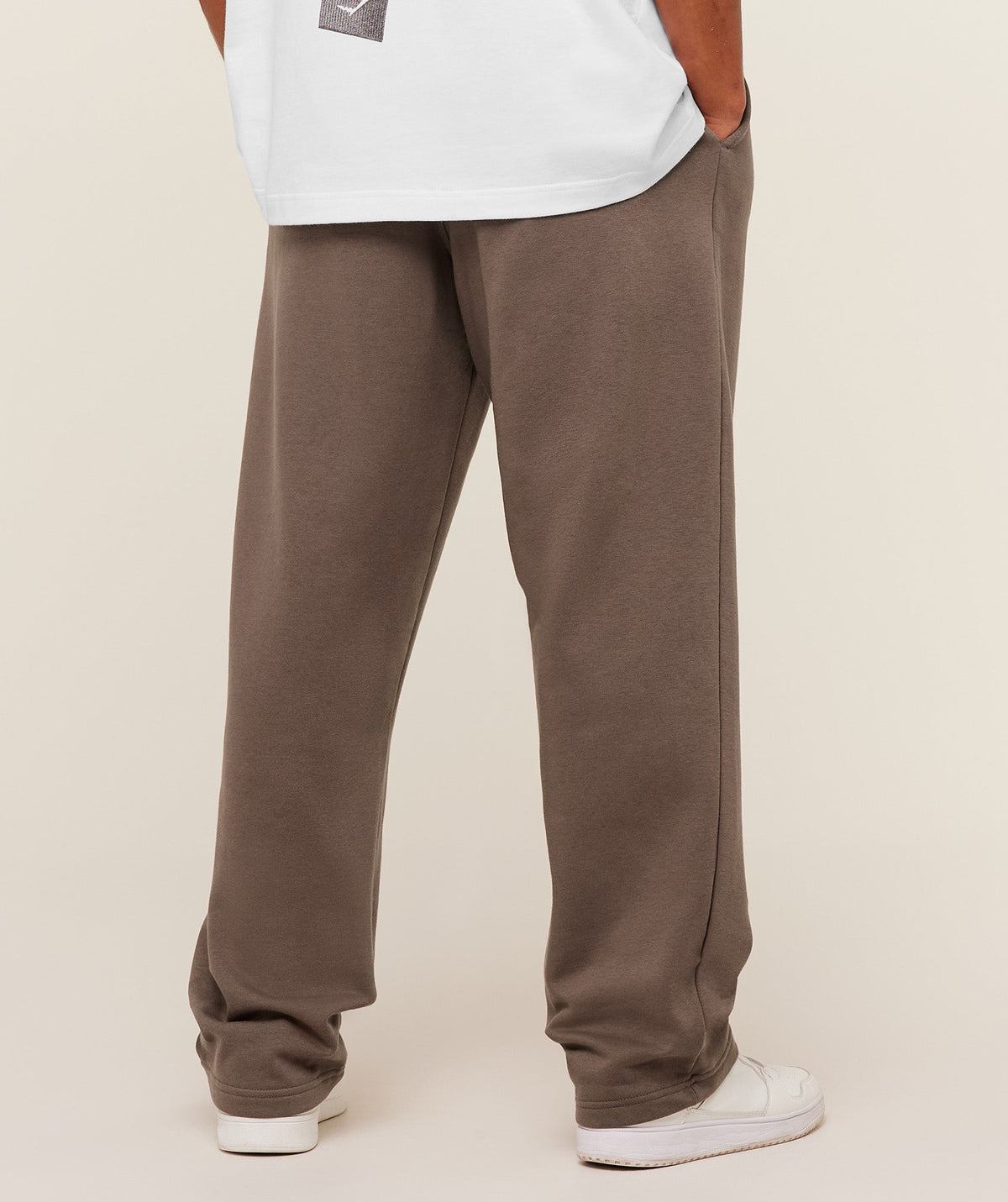 gymshark-crest-straight-leg-joggers-pants