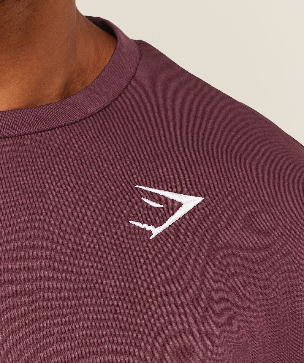 gymshark-crest-t-shirt-ss-tops