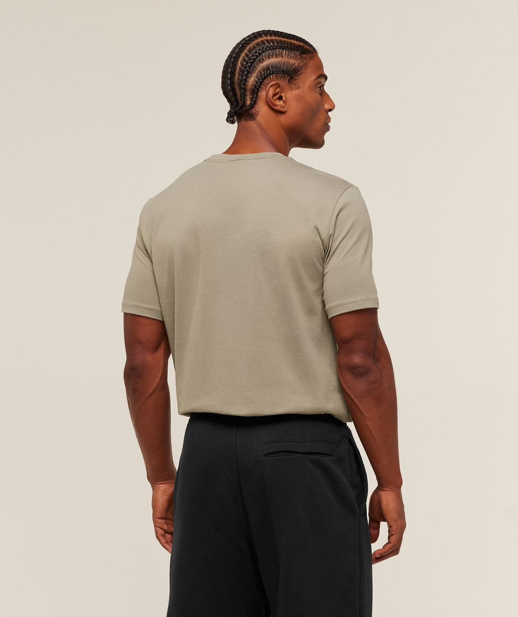 gymshark-crest-t-shirt-ss-tops-brown-aw25-1