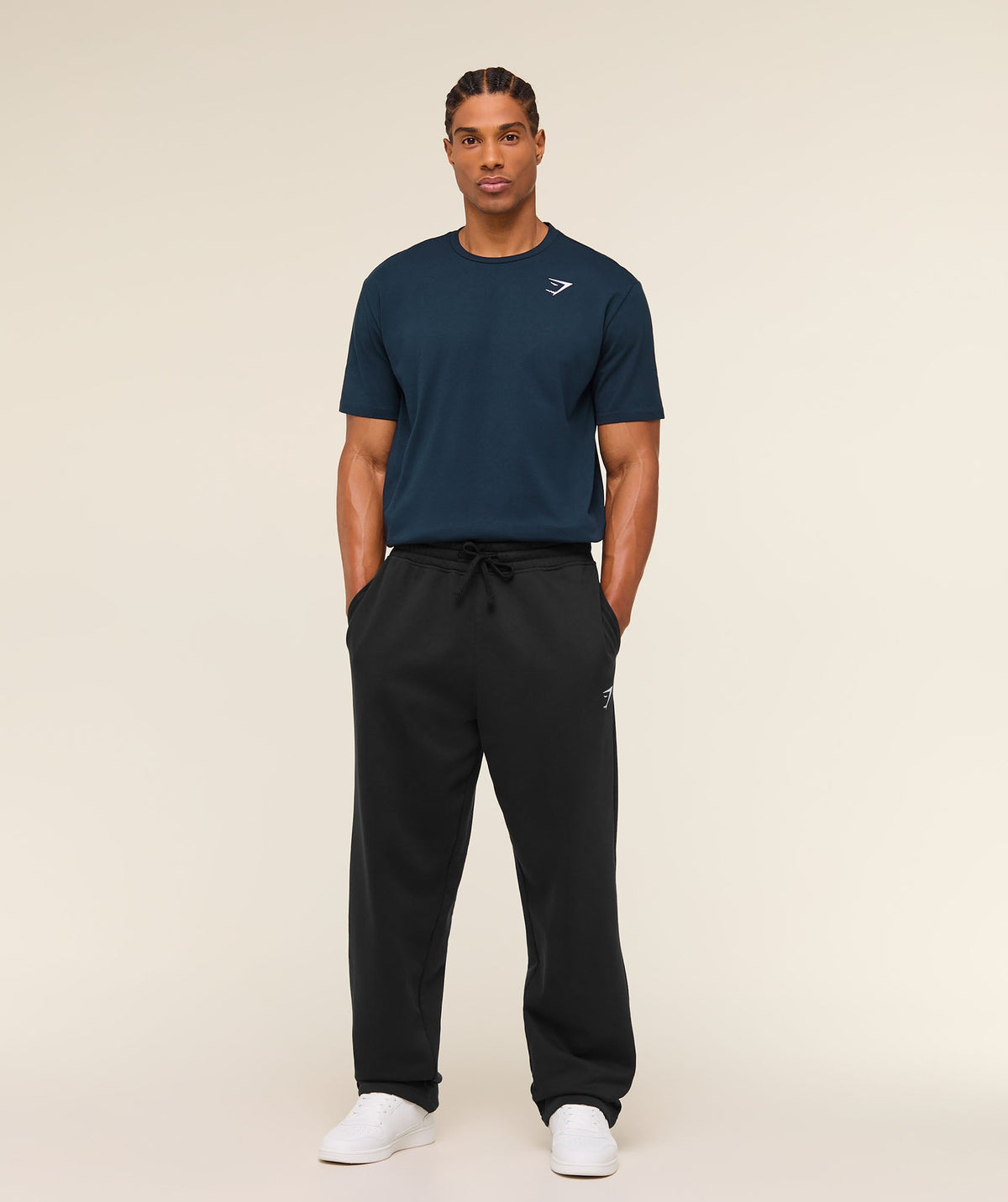 gymshark-crest-t-shirt-navy-aw21
