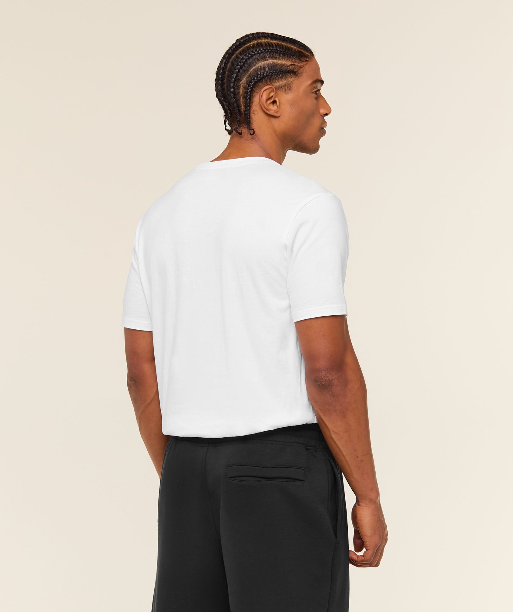 gymshark-crest-t-shirt-white-aw21