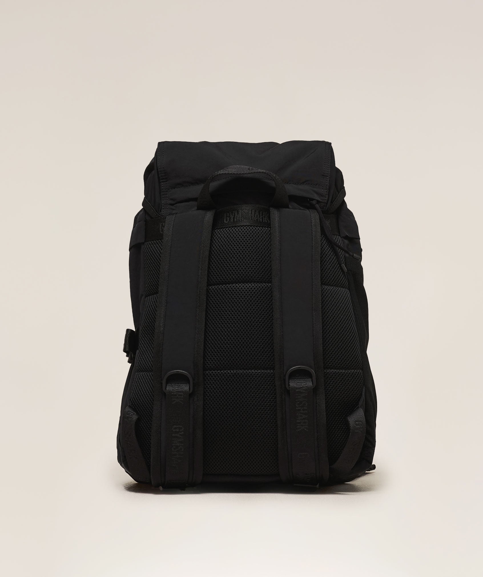gymshark-pleat-backpack-2-0-bags-black-ss25