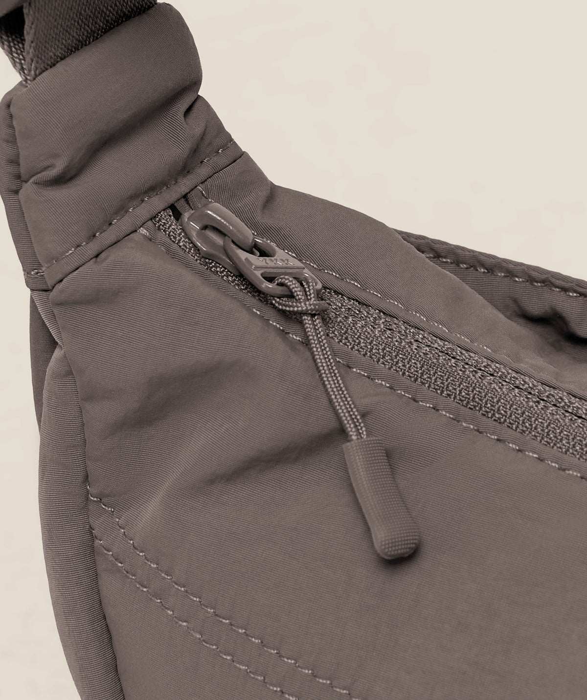 gymshark-pleat-crossbody-bags