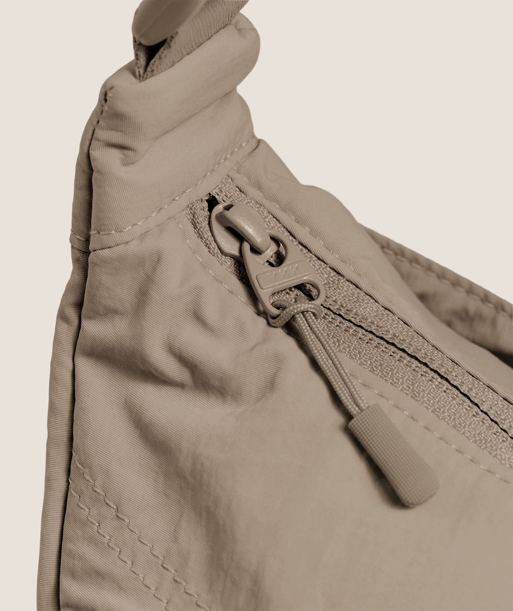 gymshark-pleat-crossbody-bags-grey-aw25