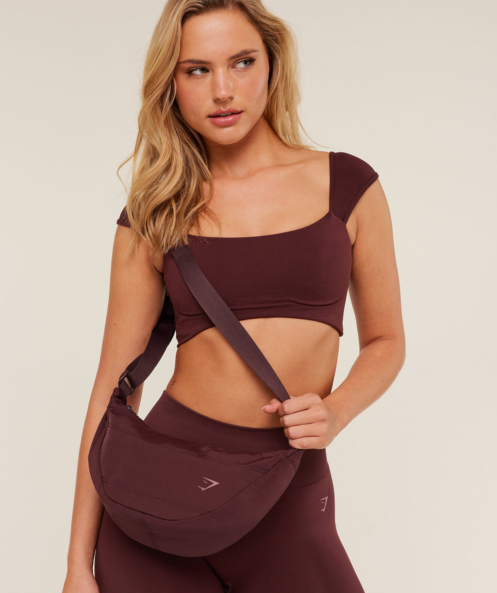 gymshark-pleat-crossbody-bags-brown-aw25