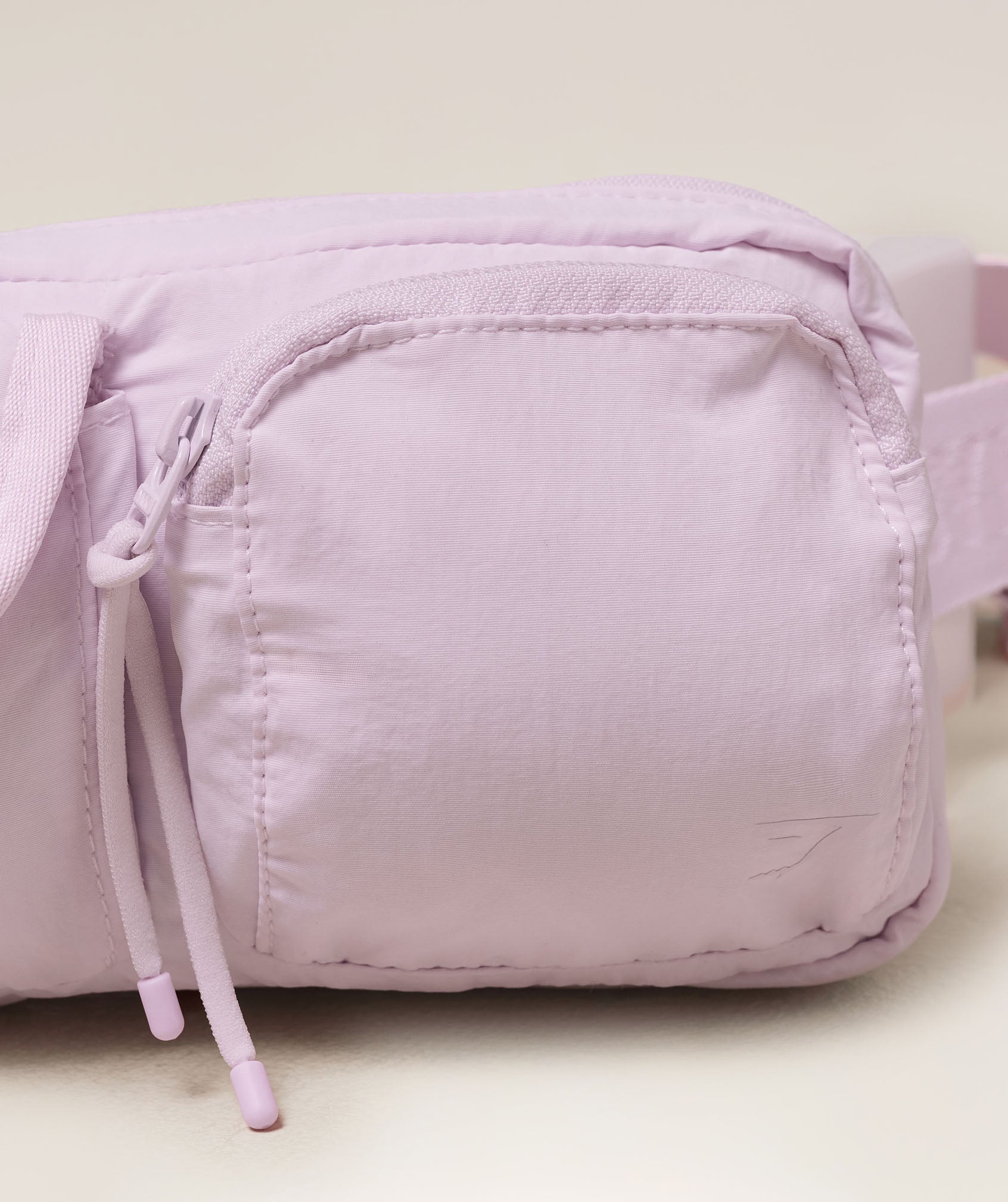 gymshark-pleat-sling-bag-bags-pink-ss25