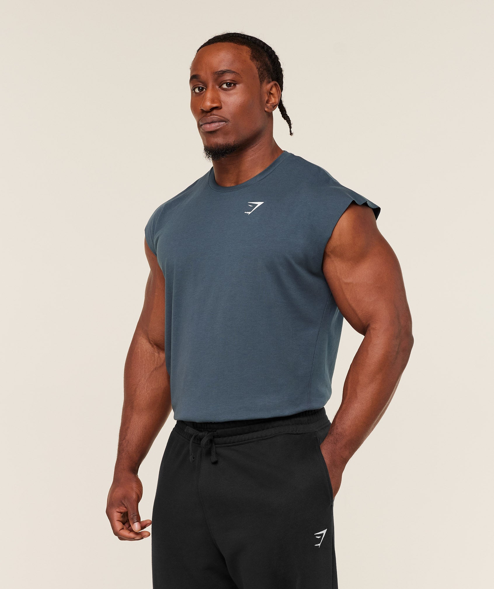 gymshark-critical-cut-off-tank-sleeveless-tops