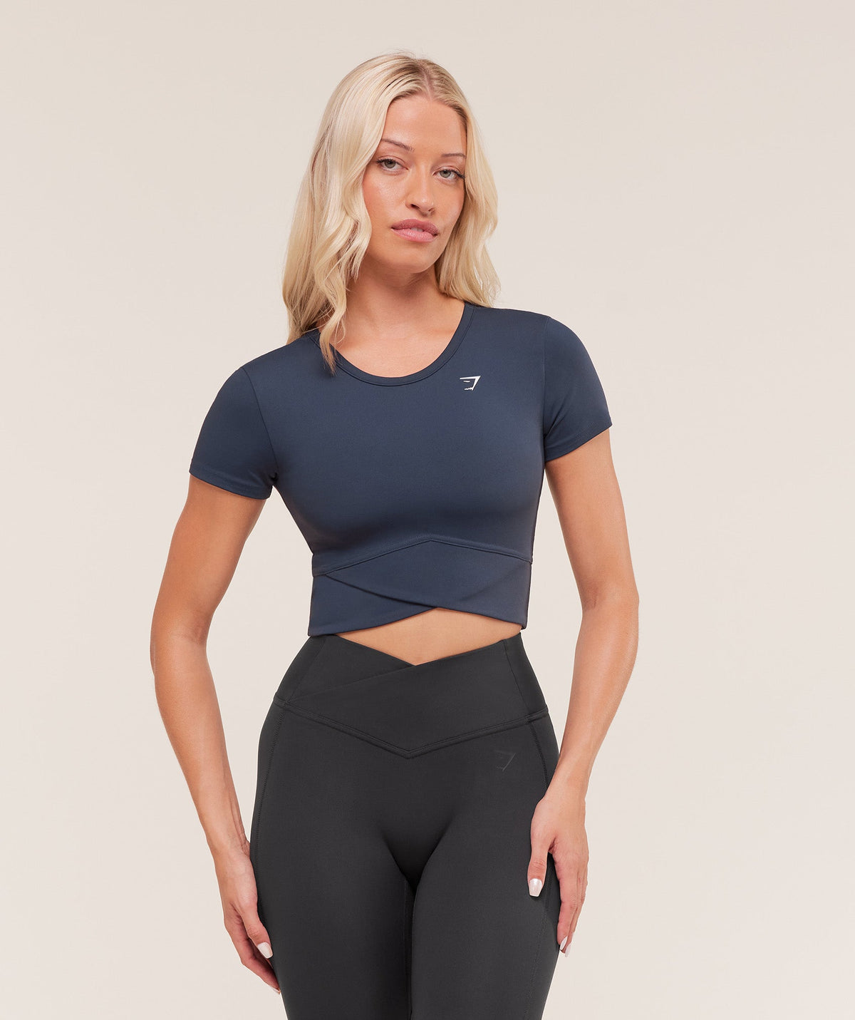 gymshark-crossover-midi-top-with-shelf-crop-tops-blue-aw25