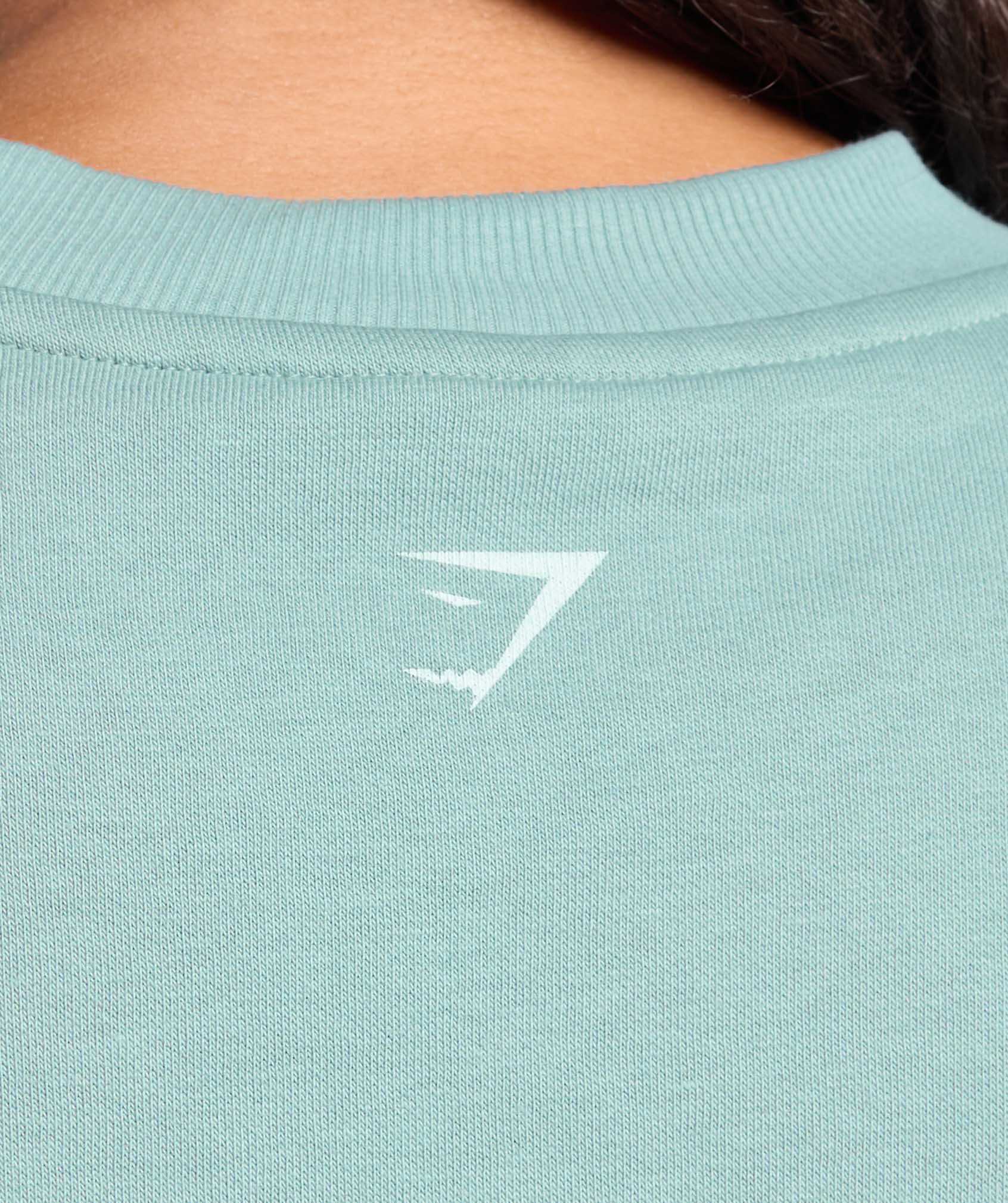 gymshark-deadlift-graphic-pullover-pullovers-blue-ss25