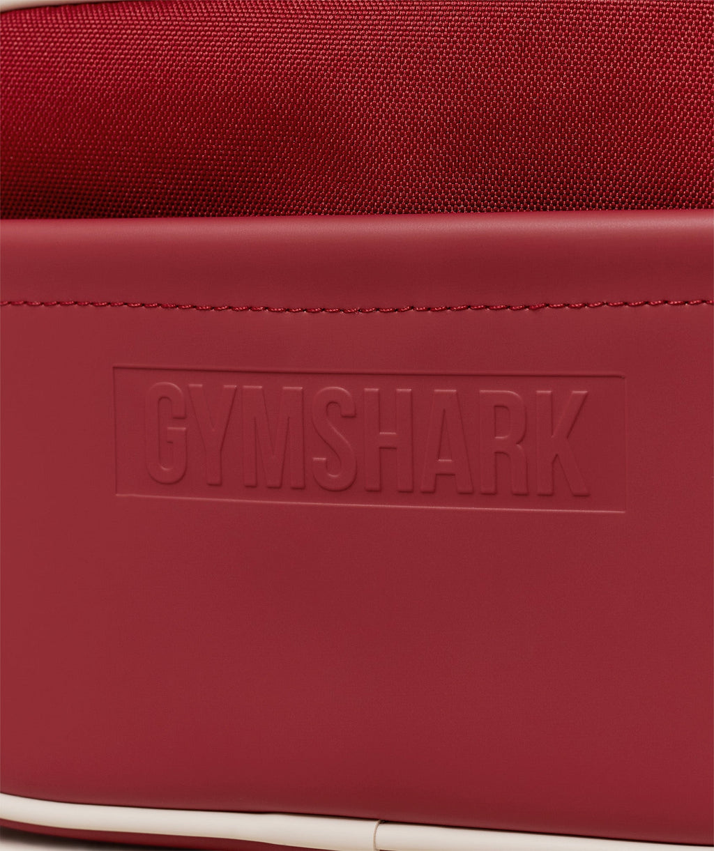 gymshark-everyday-camera-bag-bags-red-aw25