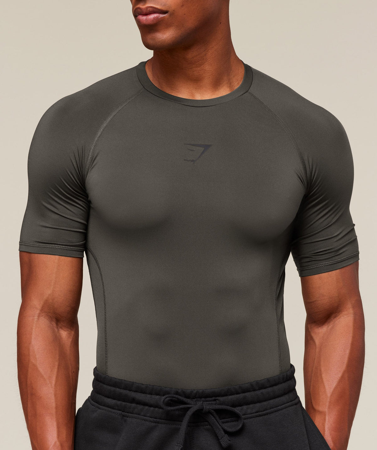 gymshark-element-baselayer-t-shirt-ss-tops-green-ss25