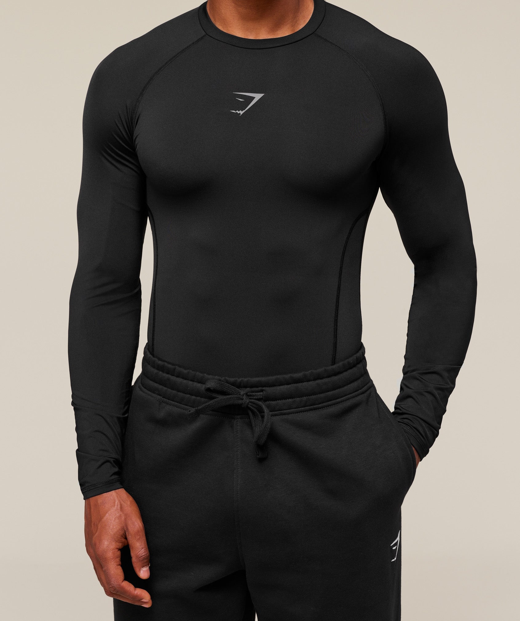 gymshark-element-baselayer-long-sleeve-t-shirt-ls-tops-black-ss25