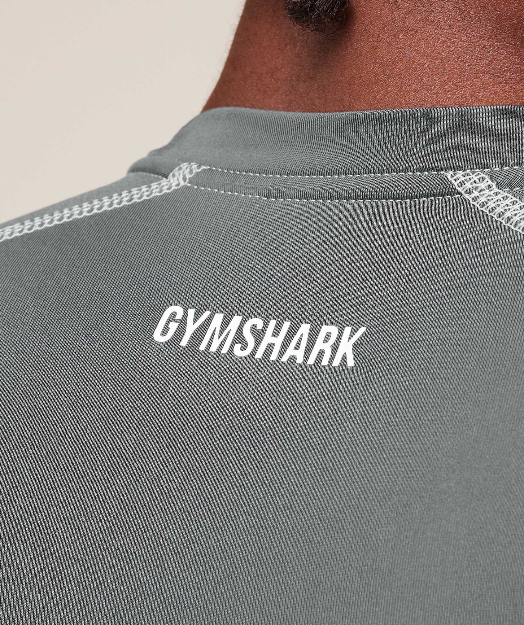 gymshark-element-baselayer-long-sleeve-t-shirt-ls-tops-grey-aw25