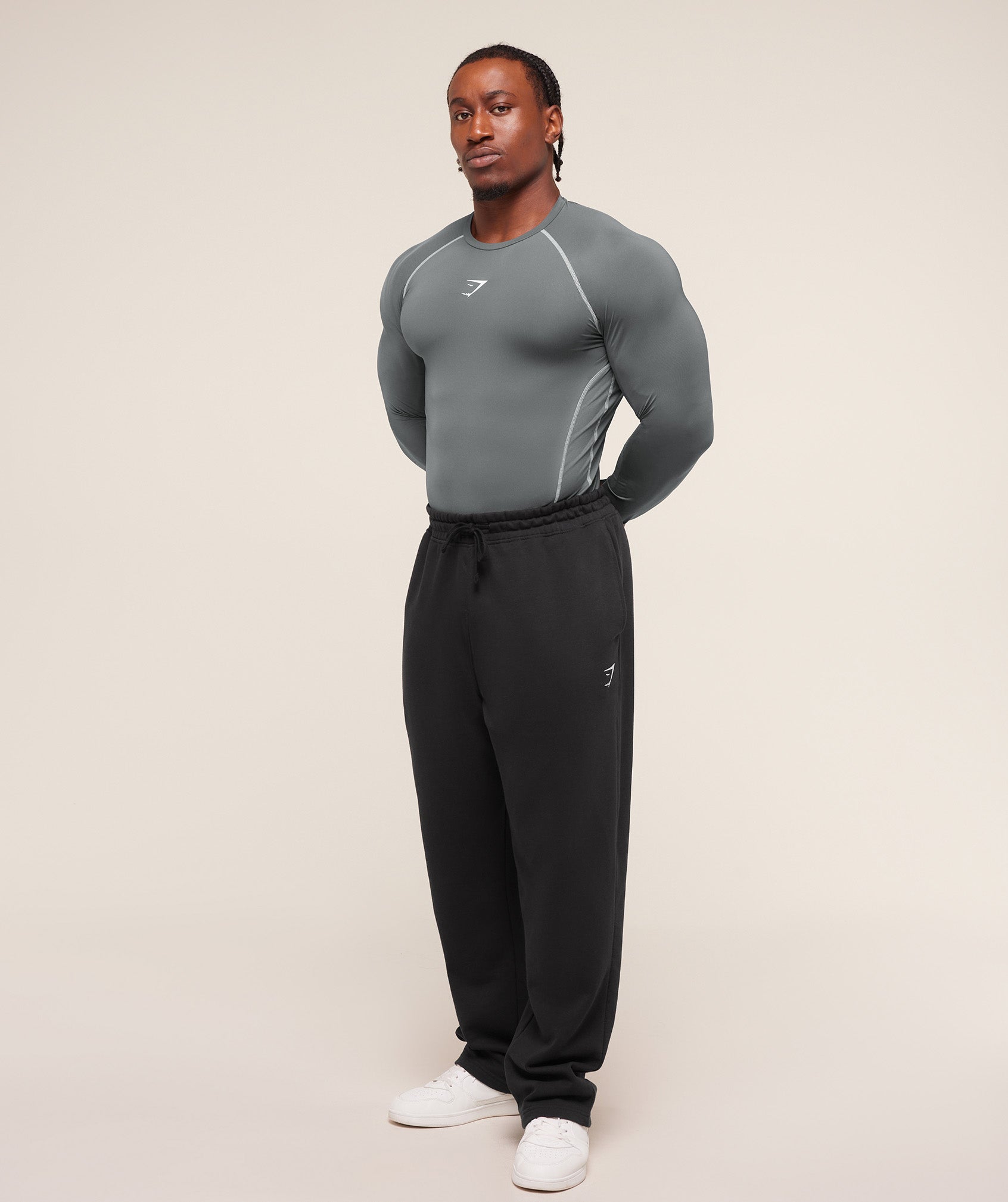 gymshark-element-baselayer-long-sleeve-t-shirt-ls-tops-grey-aw25