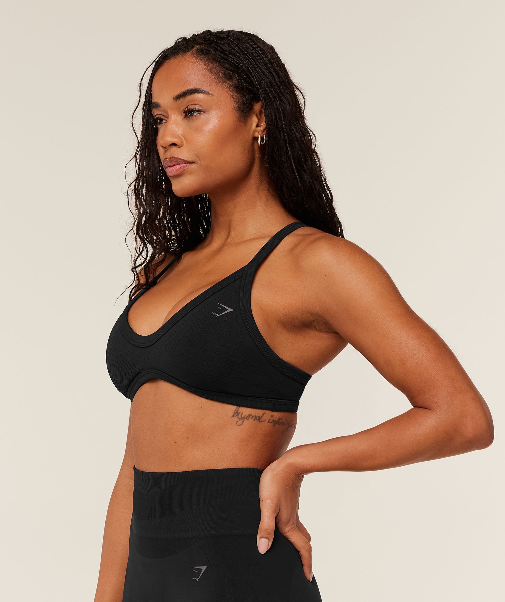 gymshark-energised-seamless-sports-bra-sports-bras-2