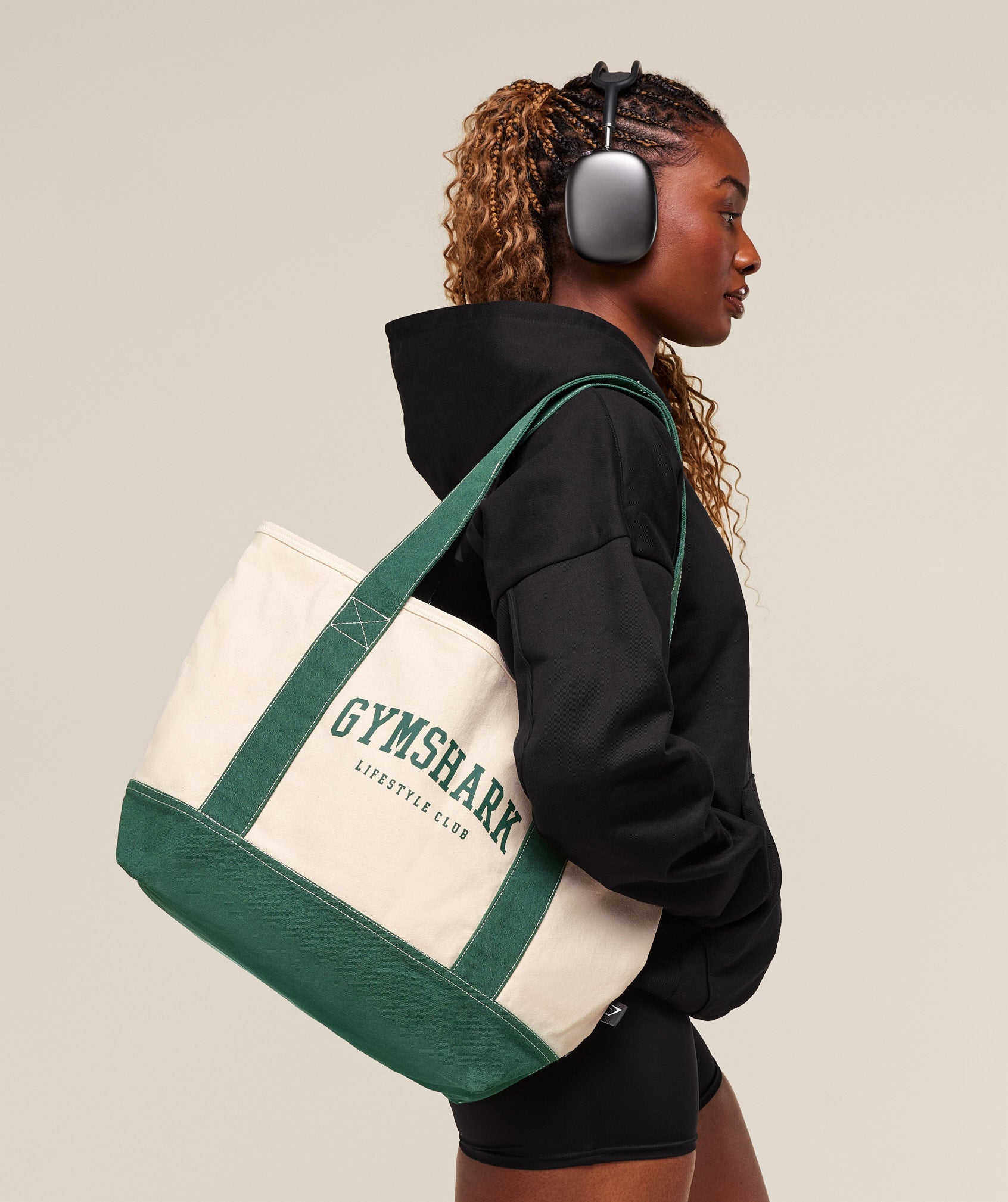 gymshark-collegiate-oversized-tote-bags-white-ss25