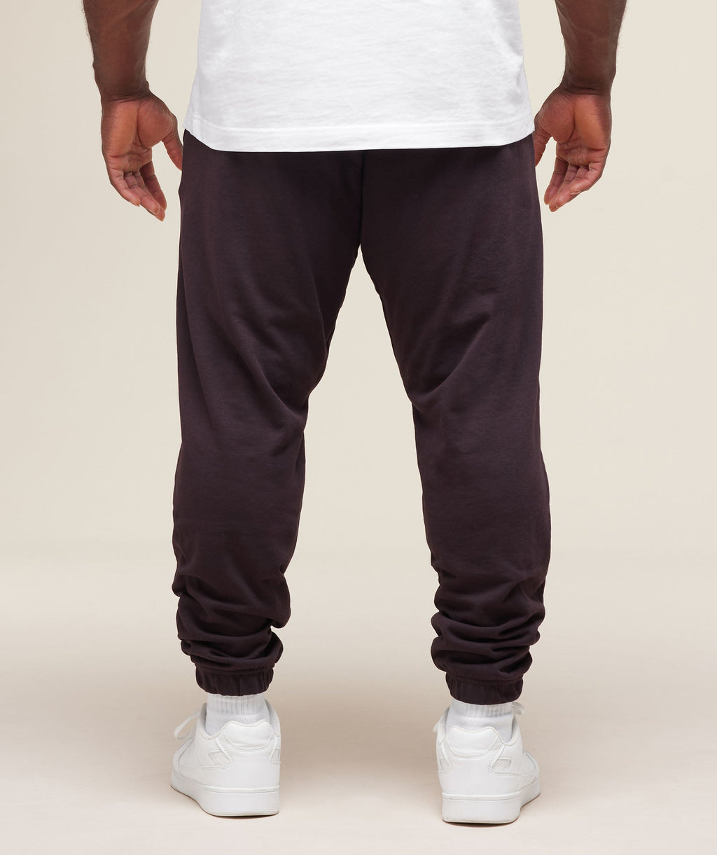 gymshark-essential-oversized-joggers-plum-brown-ss25