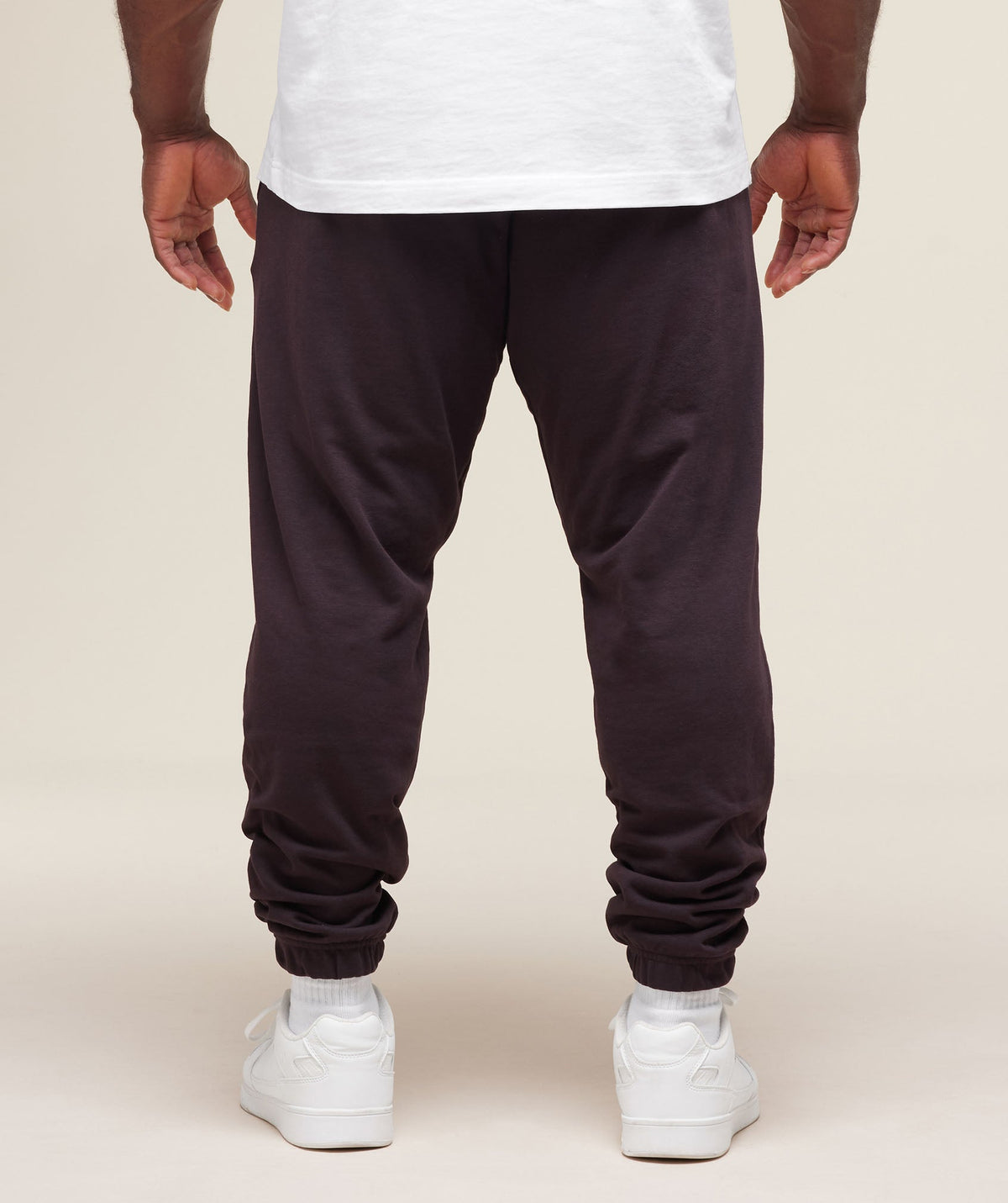 gymshark-essential-oversized-joggers-plum-brown-ss25