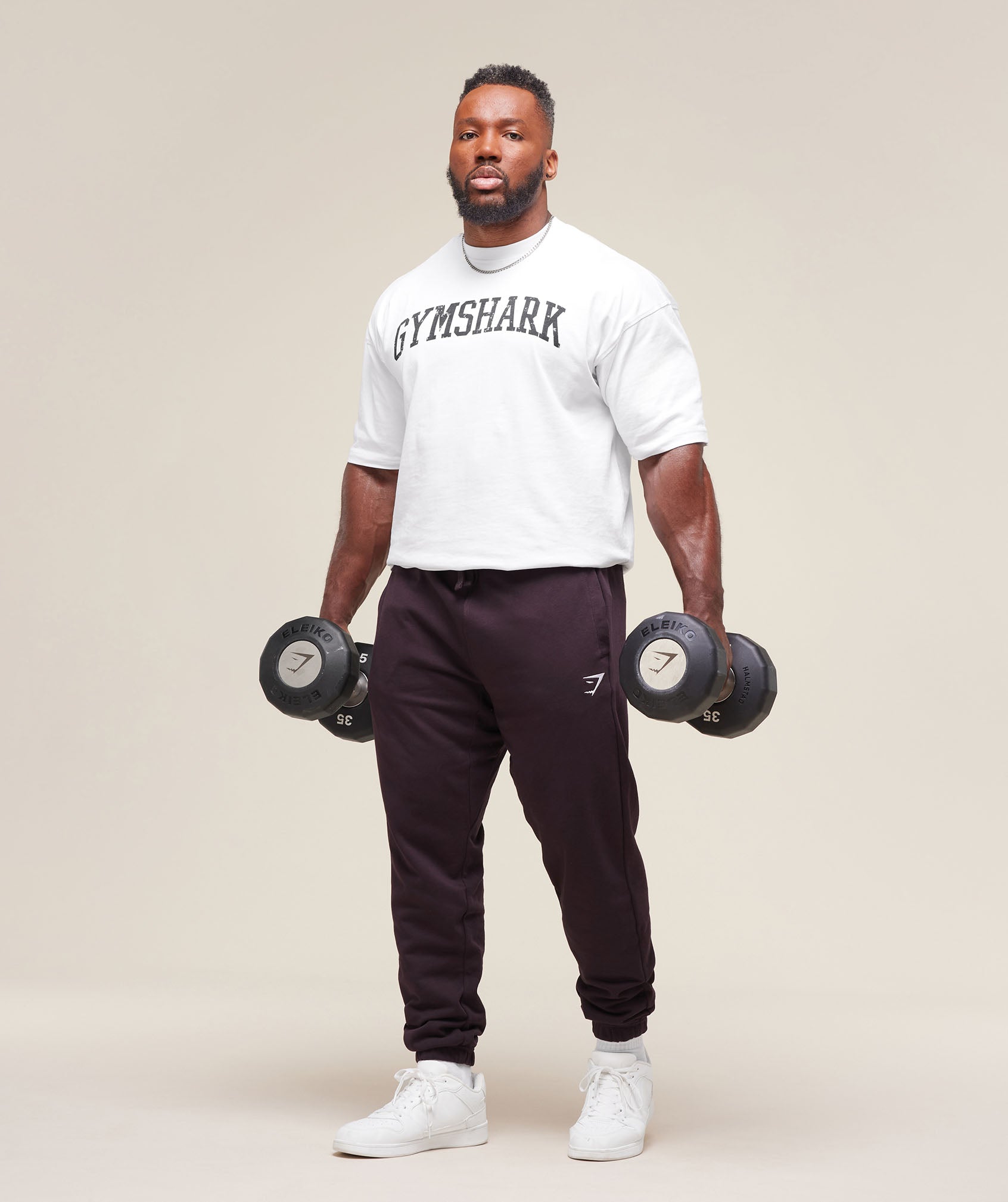 gymshark-essential-oversized-joggers-plum-brown-ss25
