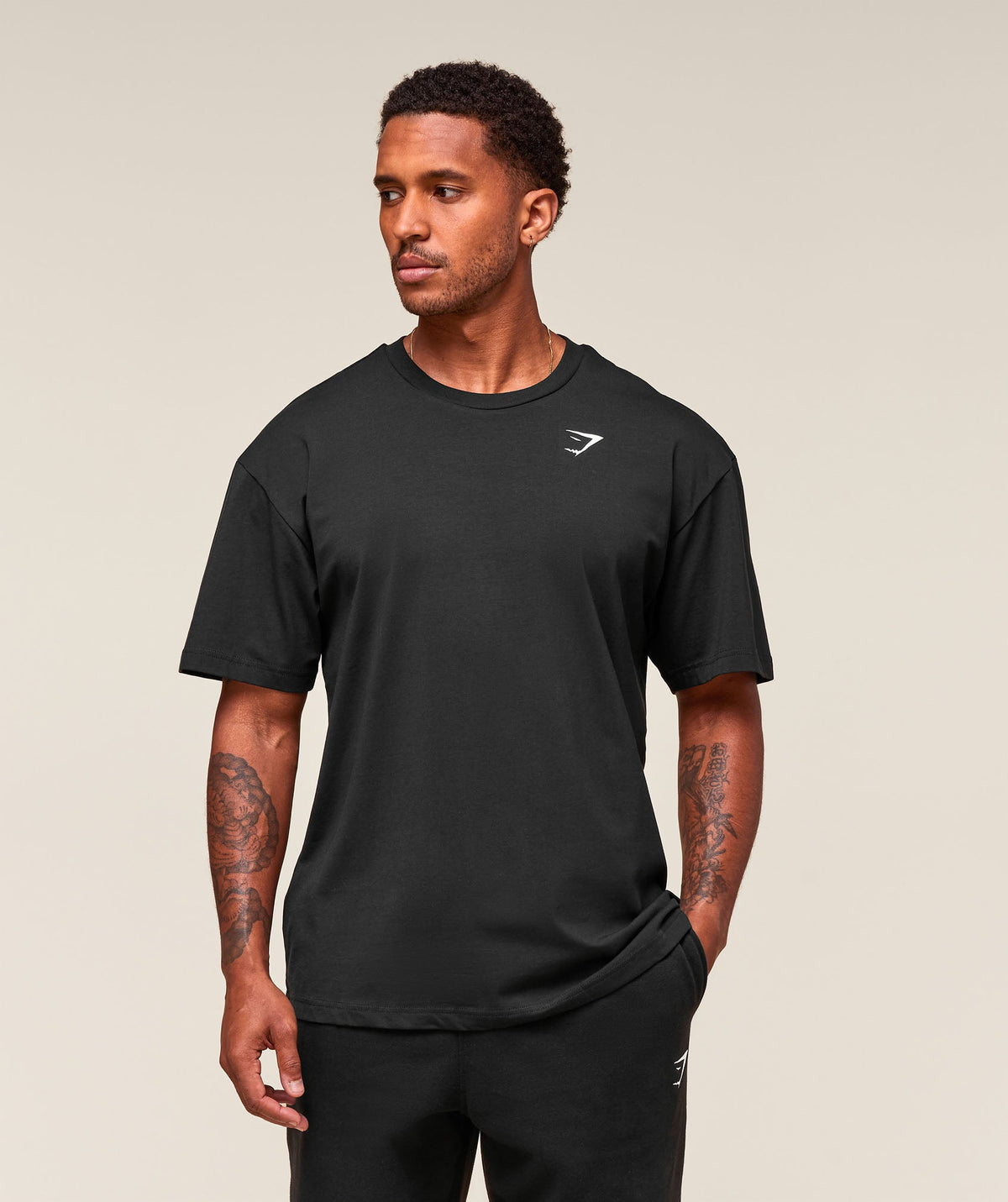 gymshark-oversized-t-shirt-black-aw21