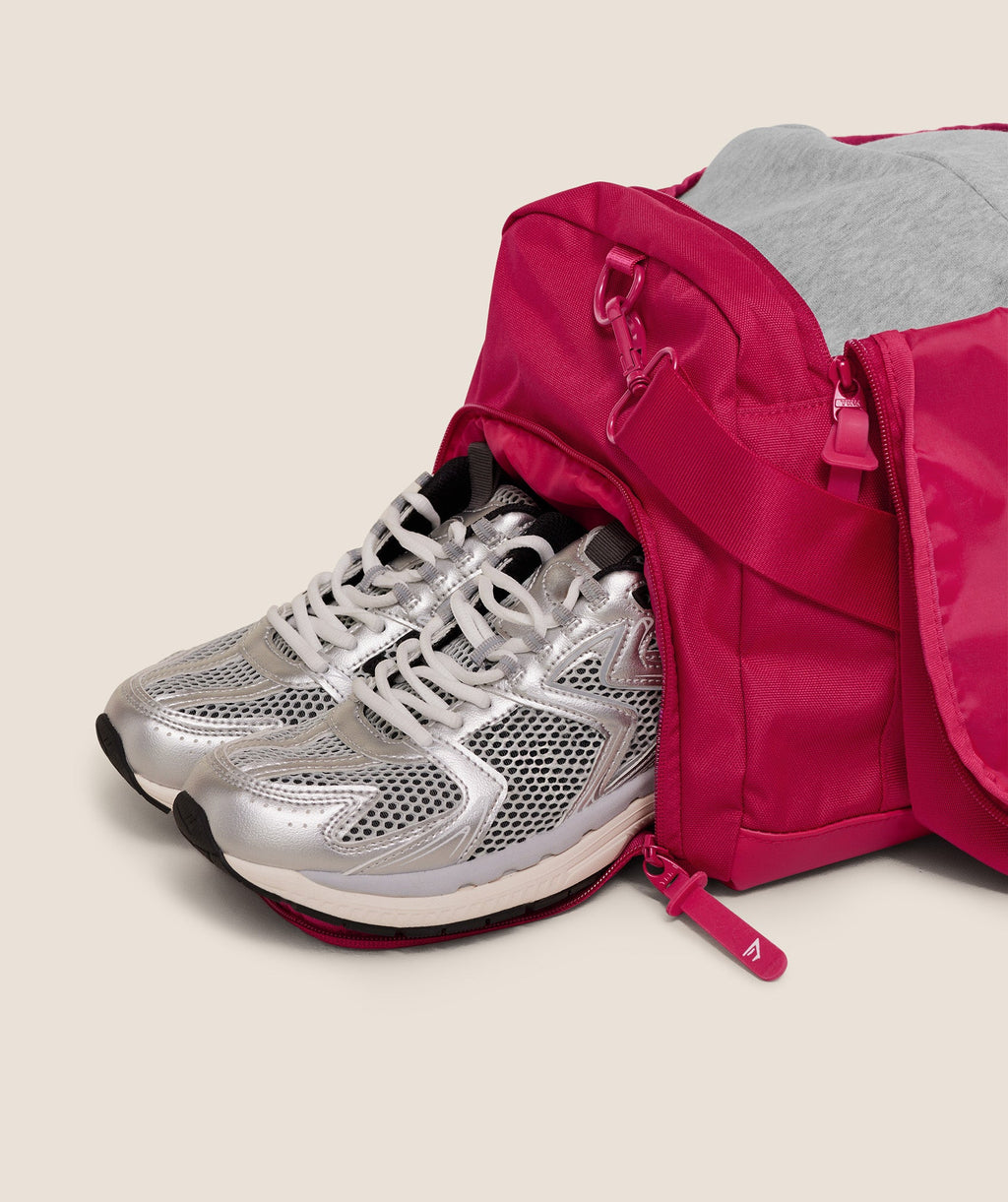 gymshark-everyday-holdall-small-bags-pink-aw25