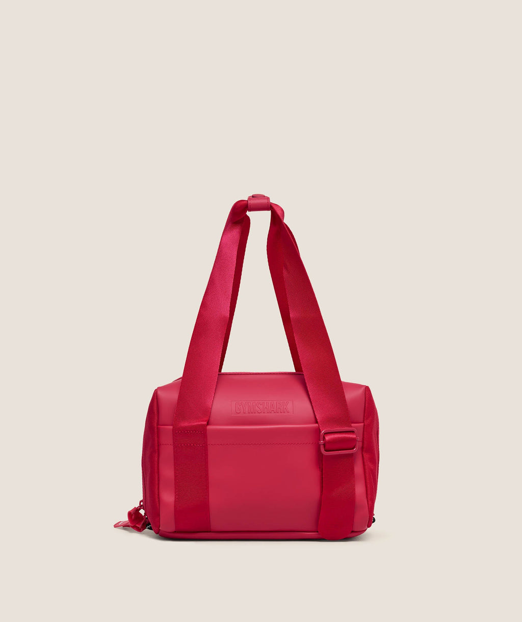 gymshark-everyday-mini-holdall-bags-pink-aw25