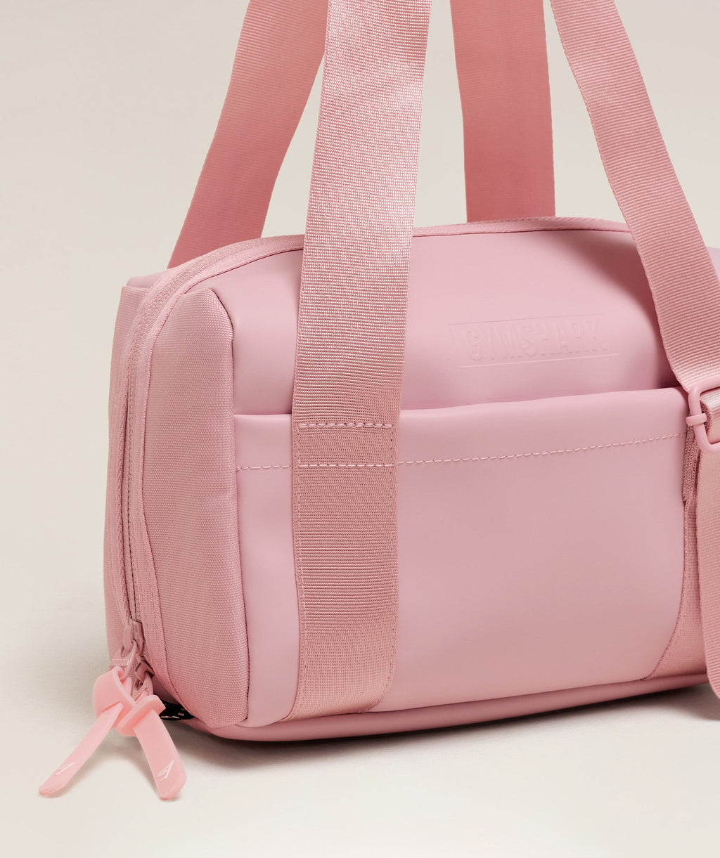 gymshark-everyday-mini-holdall-bags-pink-aw25-1