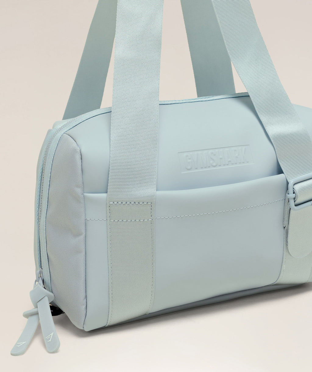 gymshark-everyday-mini-holdall-bags-blue-aw25