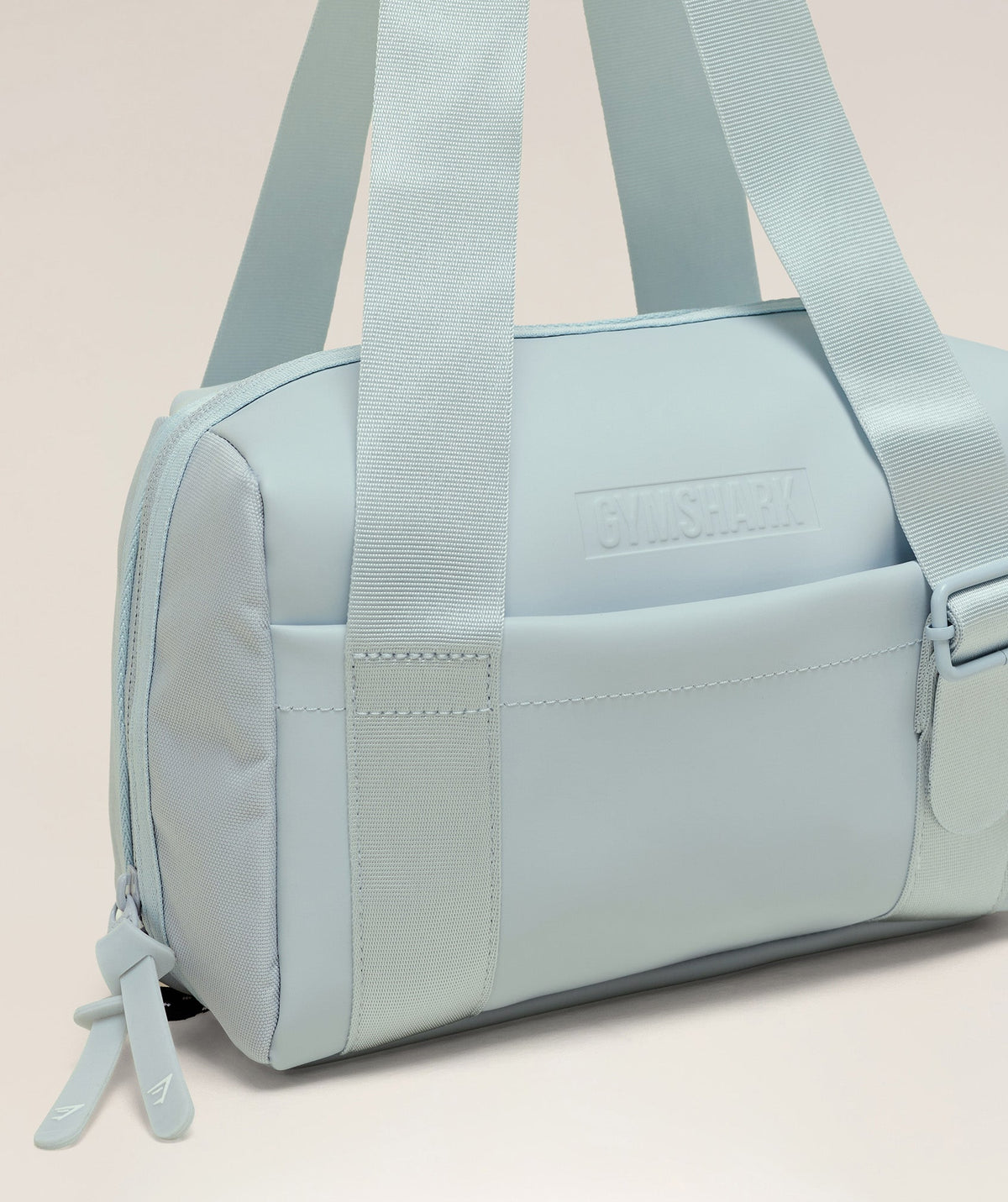 gymshark-everyday-mini-holdall-bags-blue-aw25