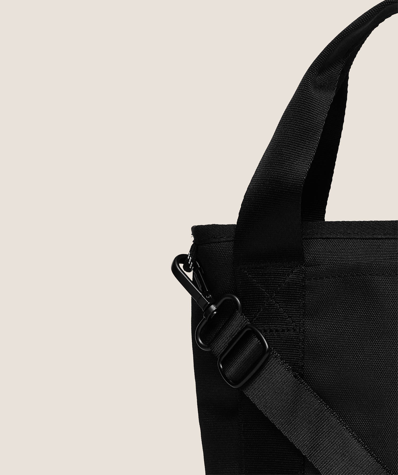 gymshark-everyday-mini-tote-bag-bags-black-aw25